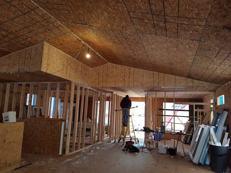Vaulted ceiling in a bungalow using Nailbase SIPs, creating a non-vented attic space